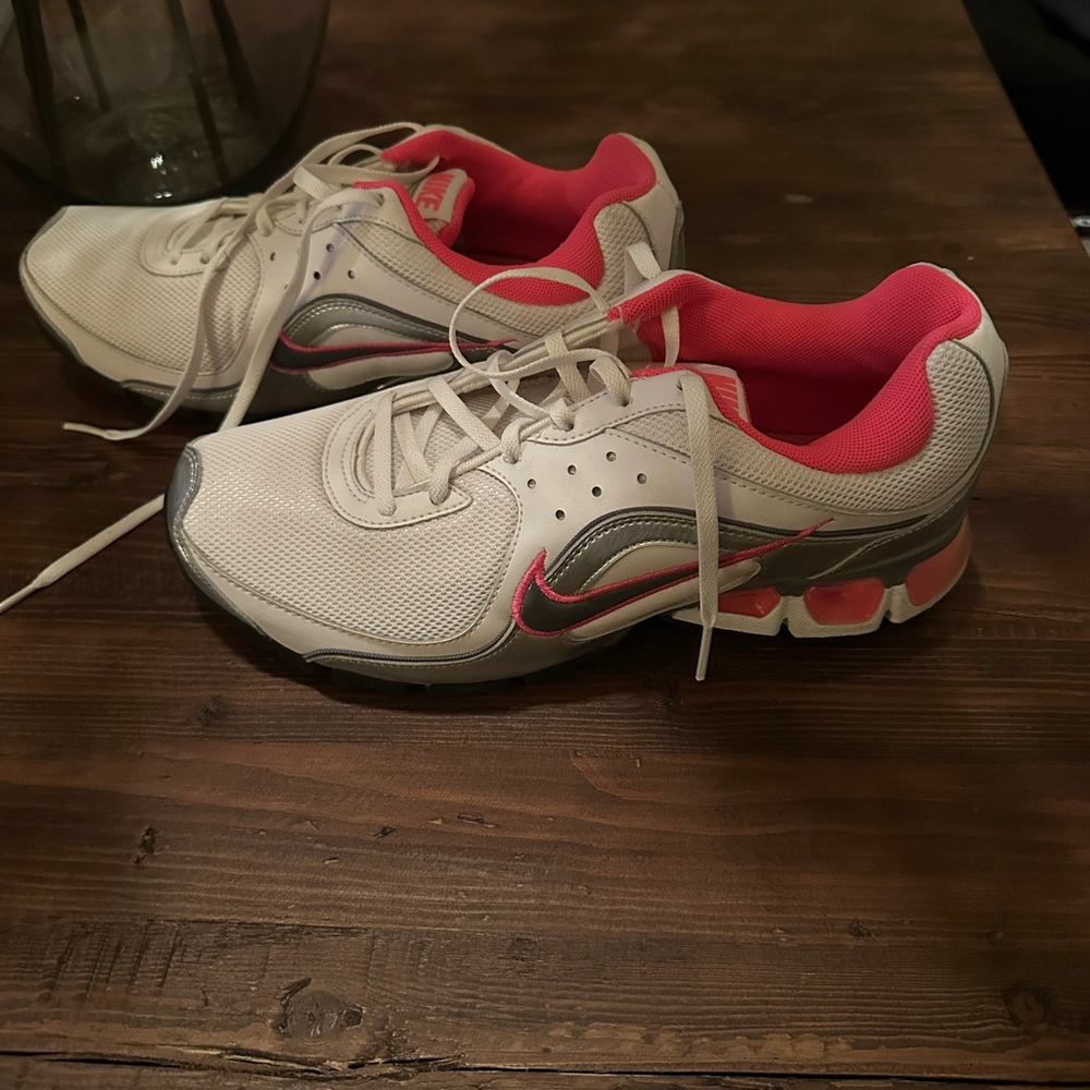 Nike Sneaker